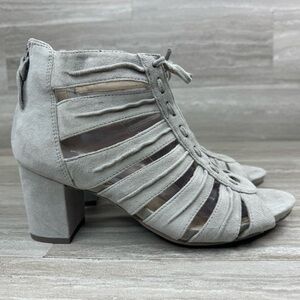 NEW Earthies Saletto Pale Gray Suede Back Zip Square Pump Heels Womens Size 10